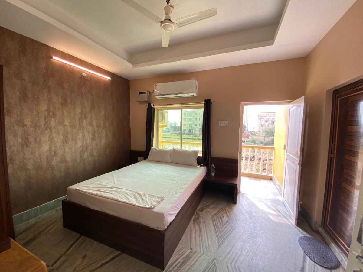 Hotel Aavaas Purî Extérieur photo